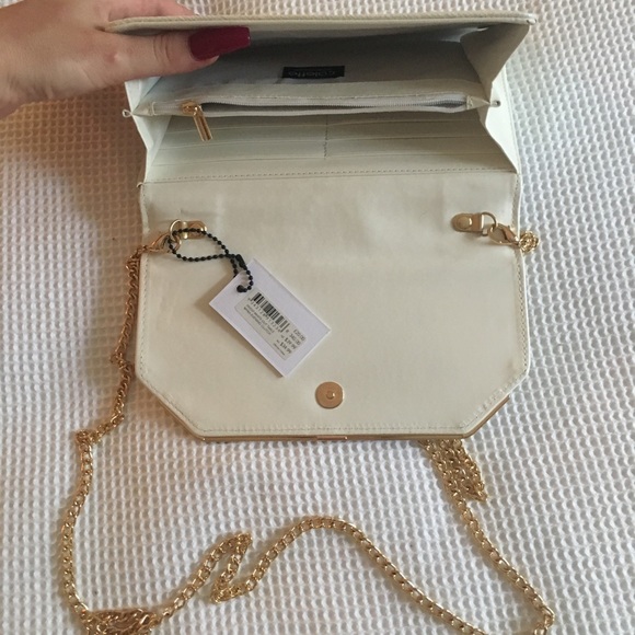 Collete Hayman white holographic clutch brand new - Picture 3 of 4